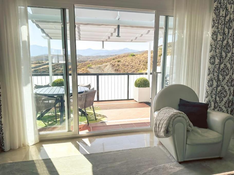 Oceanview Luxury Penthouse Apartment Estepona Bagian luar foto