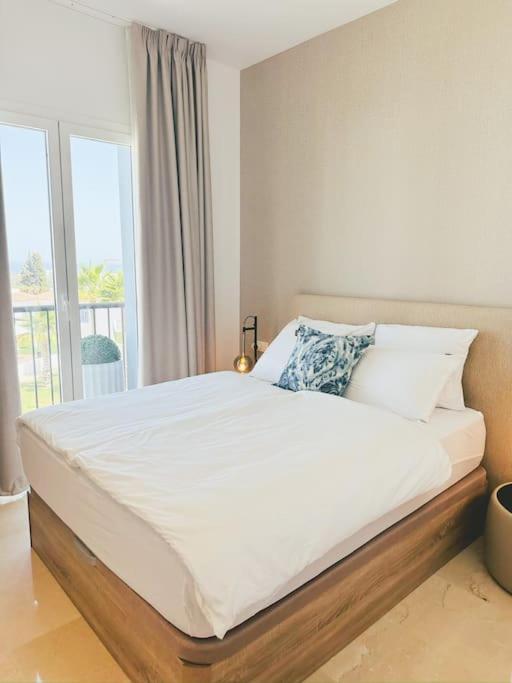 Oceanview Luxury Penthouse Apartment Estepona Bagian luar foto