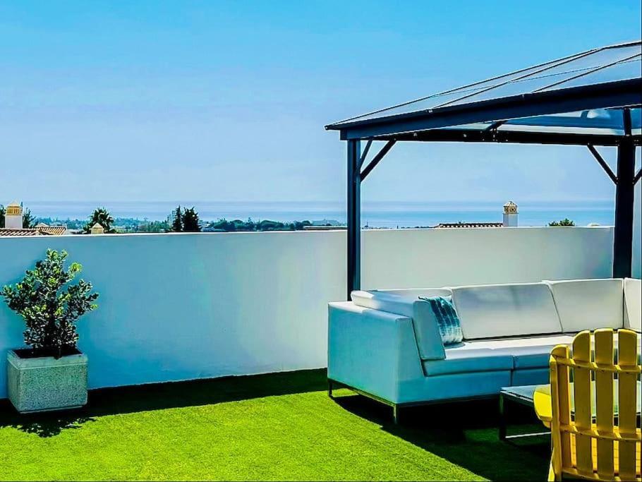Oceanview Luxury Penthouse Apartment Estepona Bagian luar foto