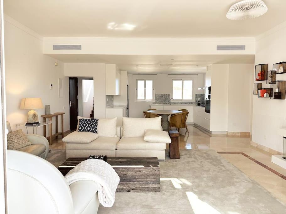 Oceanview Luxury Penthouse Apartment Estepona Bagian luar foto